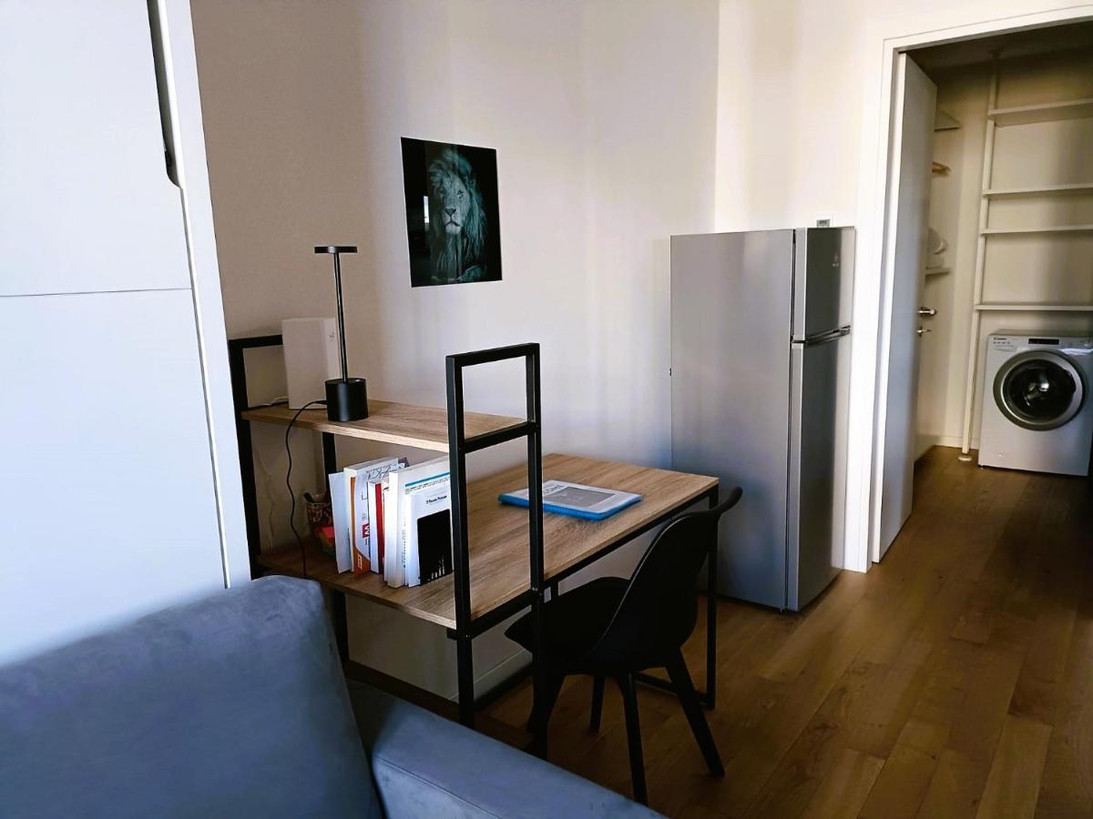 Nuovo Loft Con Terrazzo M2 Ieo Humanitas Bocconi Navigli Lägenhet Milano Exteriör bild